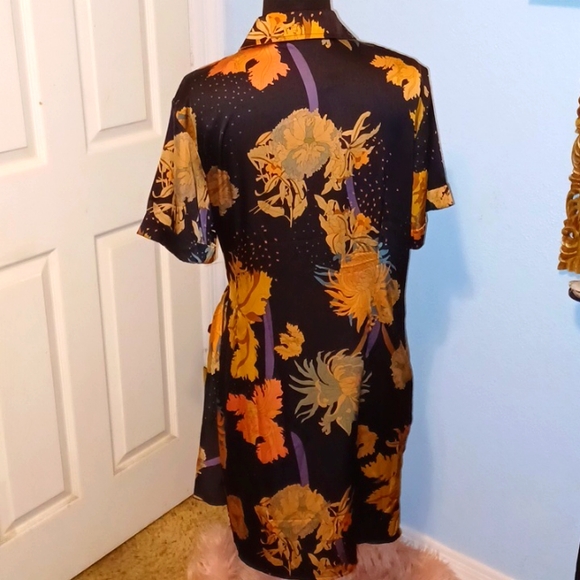 Jade Tree Dress - Picture 5 of 5